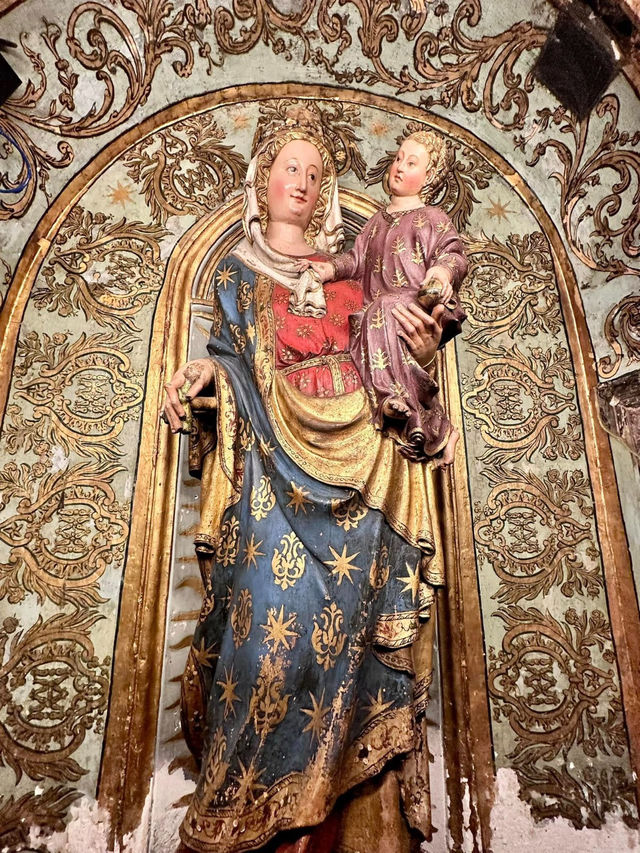 A Heavenly Masterpiece: Toledo Cathedral ⛪ A Heavenly Masterpiece: Toledo Cathedral ⛪