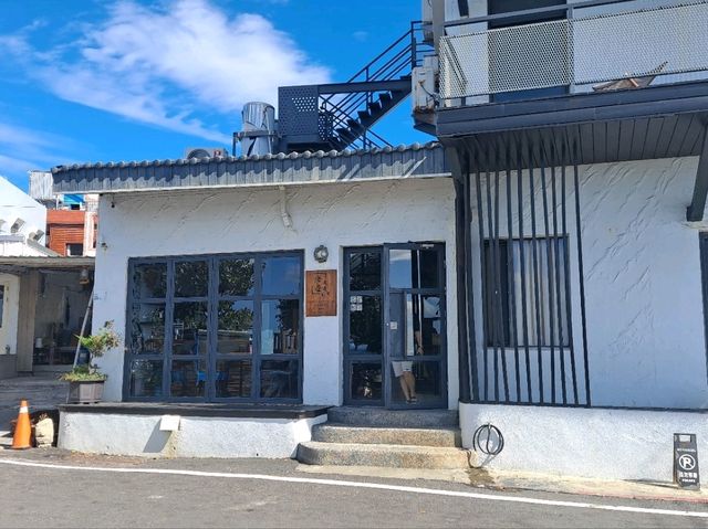 【萬里桐住宿心得|海邊走走 Sea Walking】 【萬里桐住宿心得|海邊走走 Sea Walking】