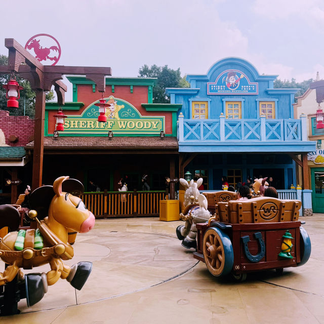 TOY STORY LAND @ เซี่ยงไฮ้ดิสนีย์แลนด์ TOY STORY LAND @ เซี่ยงไฮ้ดิสนีย์แลนด์
