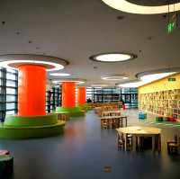 📚 書海漫遊：天津濱海圖書館👁️‍🗨️的建築之美
