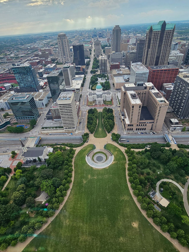Soaring Above St. Louis: Unforgettable Views from the Gateway Arch!