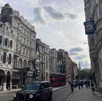 Walking from Bank Station to China Town
