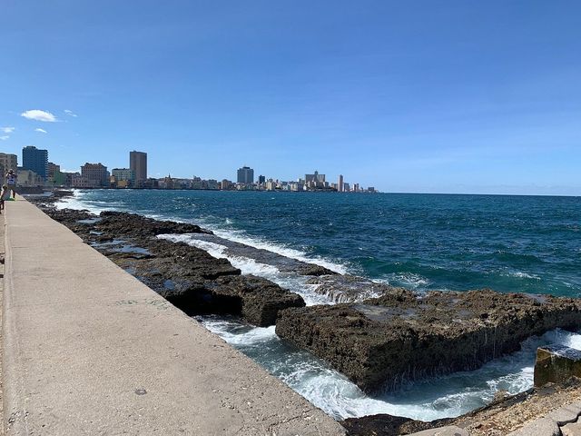 Havana's Timeless Rhythm 🎶