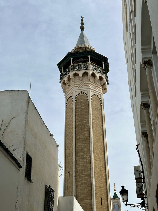 Wander through the Medina of Tunis 🕌