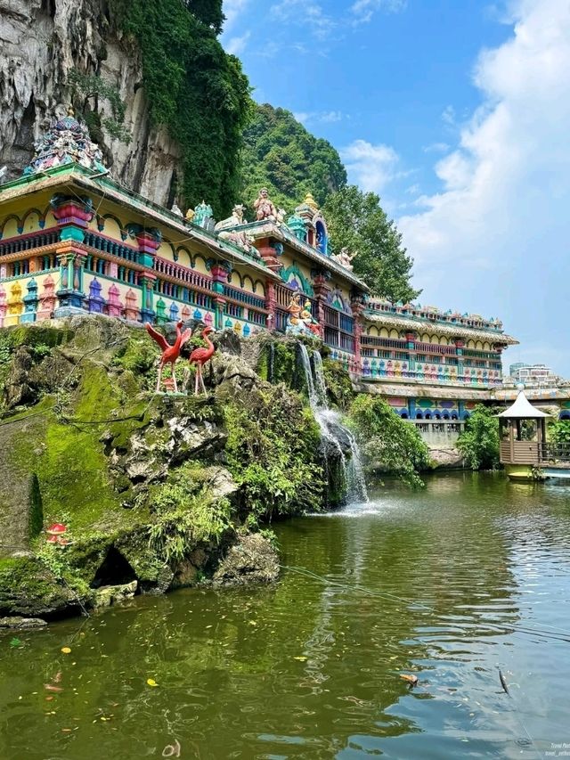Batu Caves, Malaysia: A Towering Temple in Limestone Heights