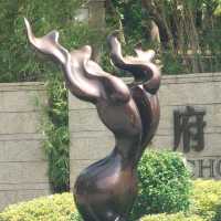 Shanghai, French quarter, nice statuettes show Western influence 