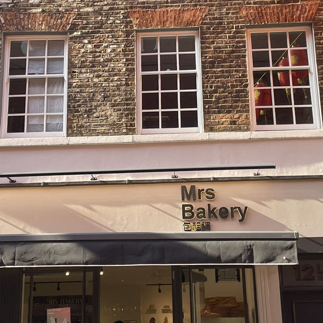 London🇬🇧Mrs. Bakery: Sweet Delights Near Chinatown! 🍫 
