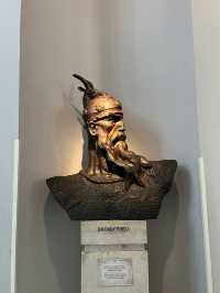 🇦🇱 阿爾巴尼亞斯坎德培博物館（Skanderbeg Museum） ⚔️
