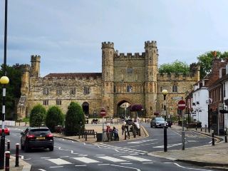 Battle – เมืองเล็กๆ ที่มีประวัติศาสตร์อันยิ่งใหญ่