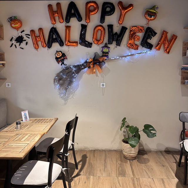 Hello Halloween Istanbul 🎃🕸️ Hello Halloween Istanbul 🎃🕸️