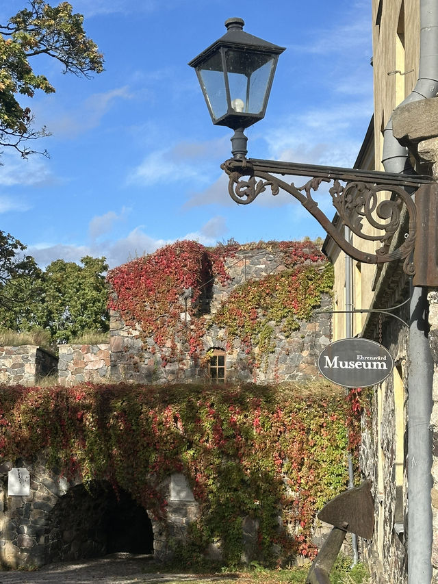 🇫🇮 🍂🍁Suomenlinna might be you next autumn destination 🇫🇮 🍂🍁Suomenlinna might be you next autumn destination