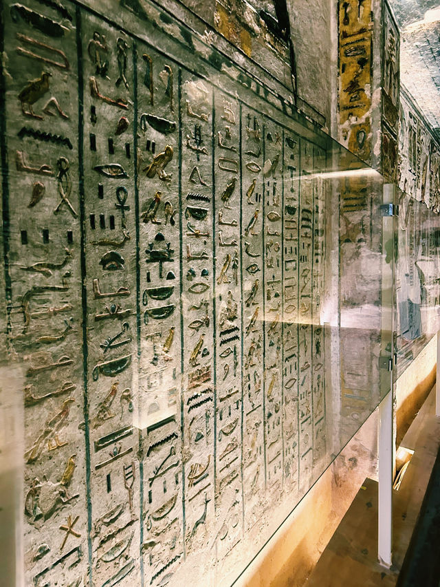 📜👑 EGYPTIAN MAGIC UNVEILED: TOP SPOTS FOR INCREDIBLE DISCOVERIES! 