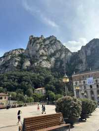 montserrat in a day from barcelona ⛰️⛪️