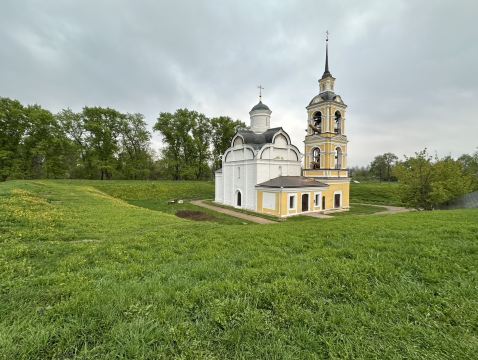 土塁に囲まれたロシア最古の教会のひとつ。 | Trip.com ロストフ