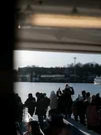 Helsinki City-Ferry to its Island