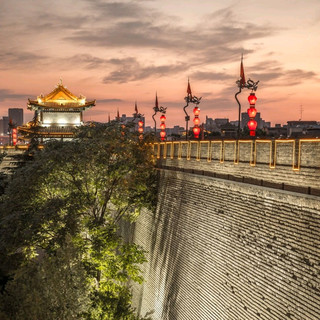 Xi'an's Majestic City Wall!