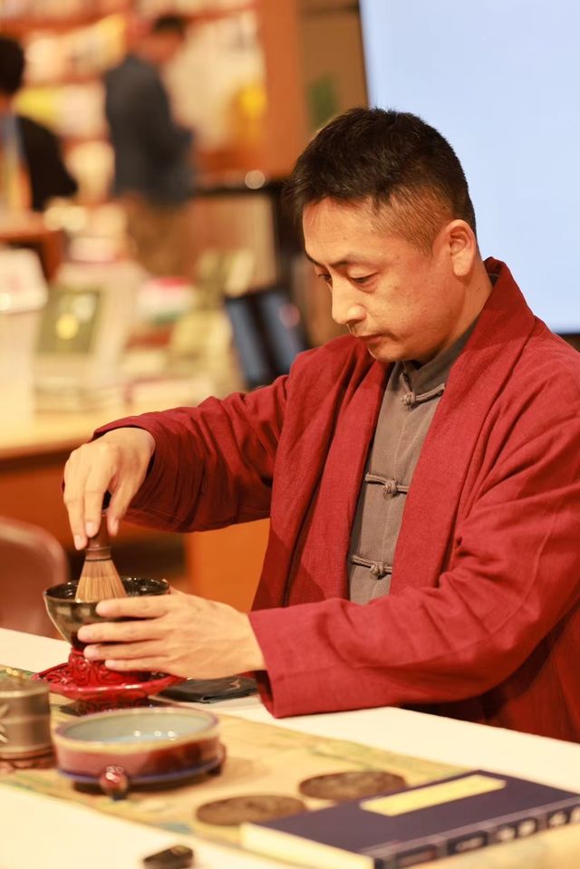 溫暖的秋日，與美相遇！