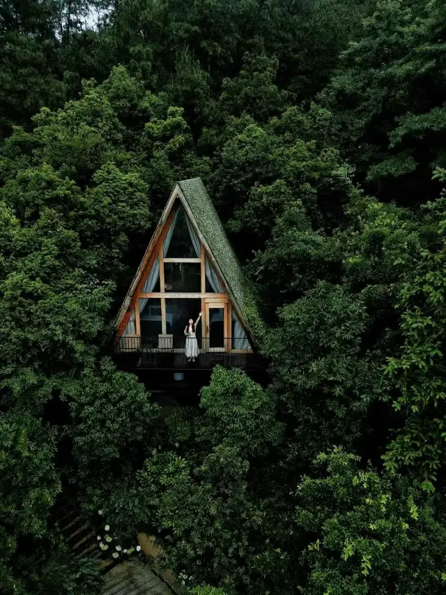 These stunning indoor rain-watching spots are so relaxing, they heal you in a second