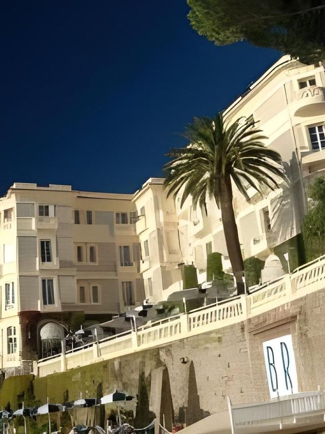 🌟 Antibes Charm: Top Stay at Hôtel Belles Rives 🌊🛏️ 🌟 Antibes Charm: Top Stay at Hôtel Belles Rives 🌊🛏️