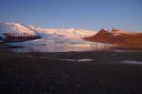 Fjallsarlon Iceberg Lagoon：冰雪奇緣般
