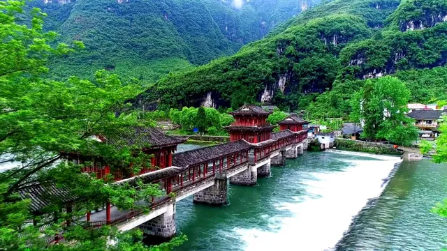 雲舍景區介紹，邂逅土家文化，盡享山水盛宴。