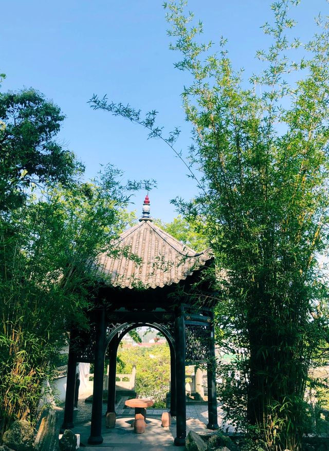 感受歷史的沉澱—東坡赤壁遊記。 感受歷史的沉澱—東坡赤壁遊記。