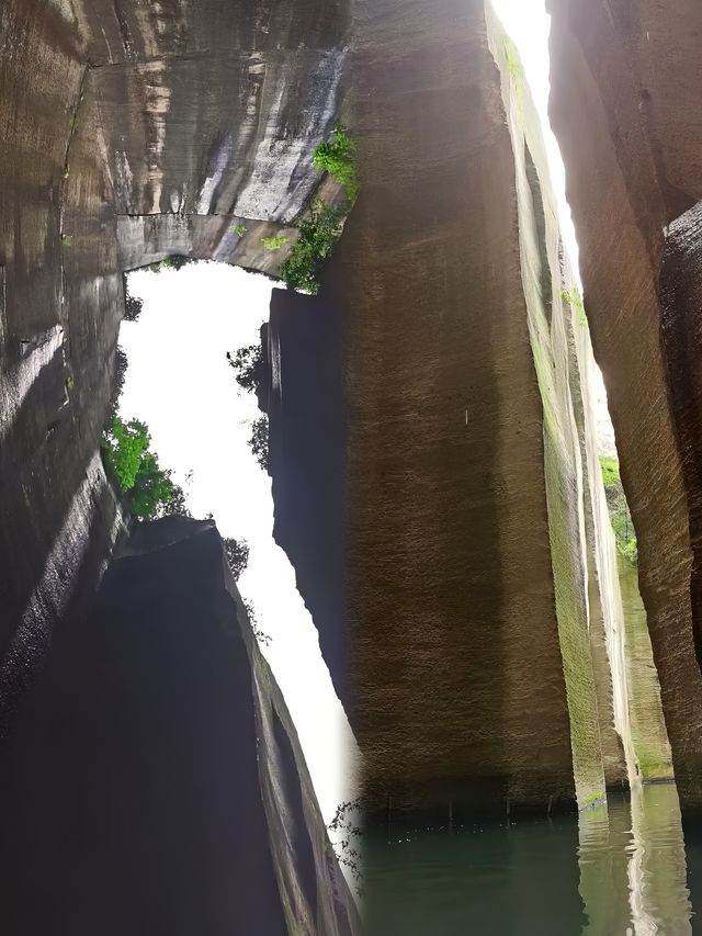 如果你來紹興旅遊,一定不要錯過這個充滿神秘色彩的仙桃洞!。 如果你來紹興旅遊,一定不要錯過這個充滿神秘色彩的仙桃洞!。