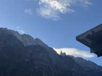 雲南｜虎跳峽中峽國際青旅 Tinas 很不錯，想感受青旅氛圍！