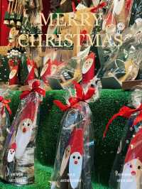 Capture the Magic of the Tuileries Garden Christmas Market in Paris 2024
