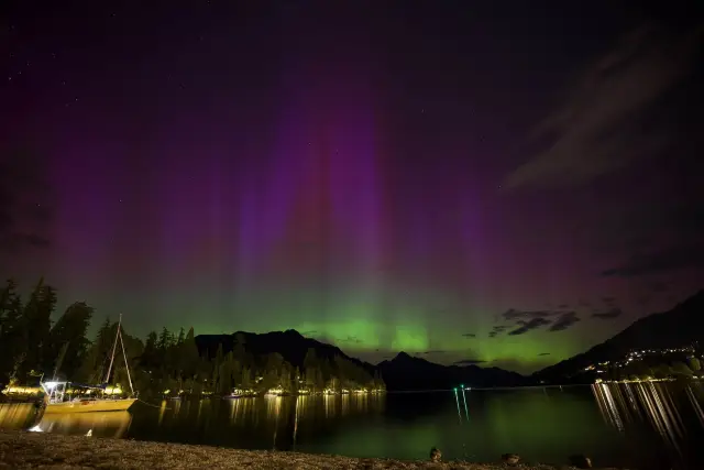 Pink Romance: New Zealand's Aurora Night