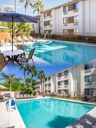 Luxury Hotel | A Dreamy Stay Awaits You
