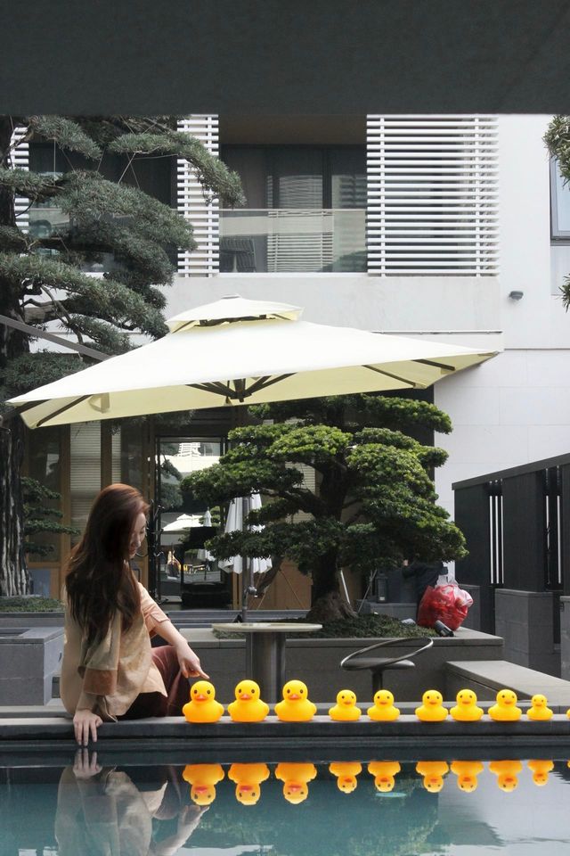 彌勒旅遊住邊度？梗係市中心湖景酒店啦！