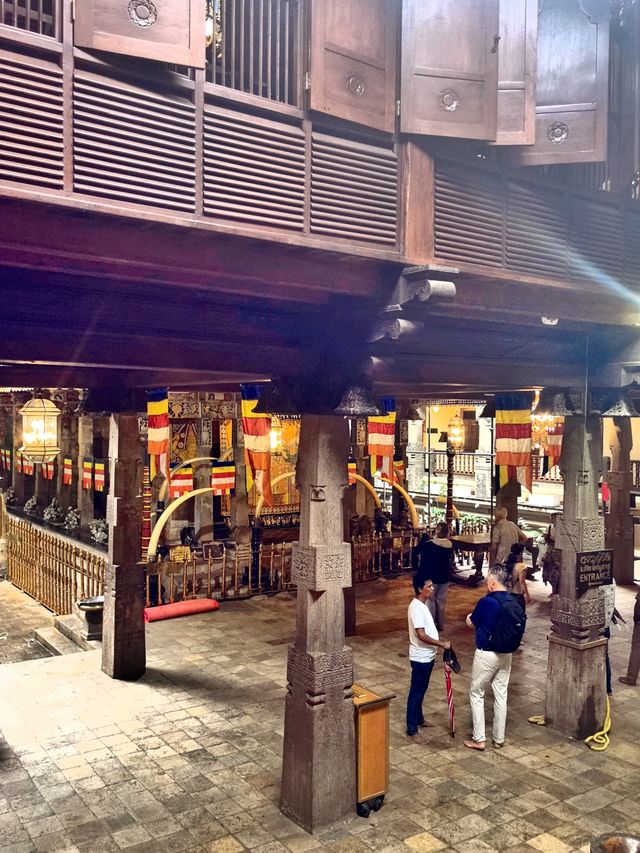 打卡世界文化遺產康提佛牙寺，你需要提前知道的8件事！