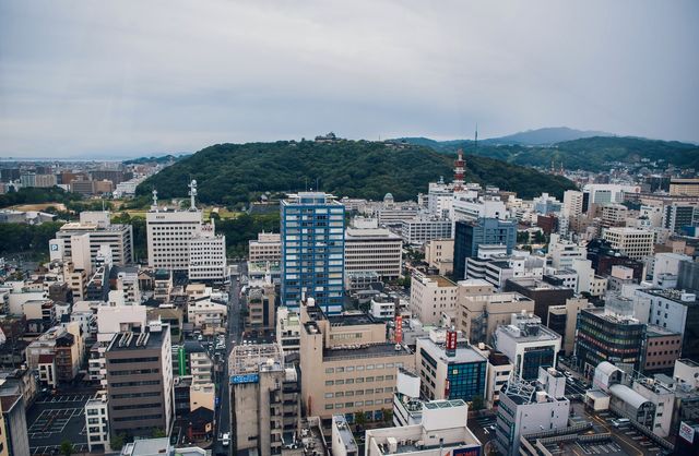 去日本松山！揭開《千與千尋》湯屋原型地的神秘面紗