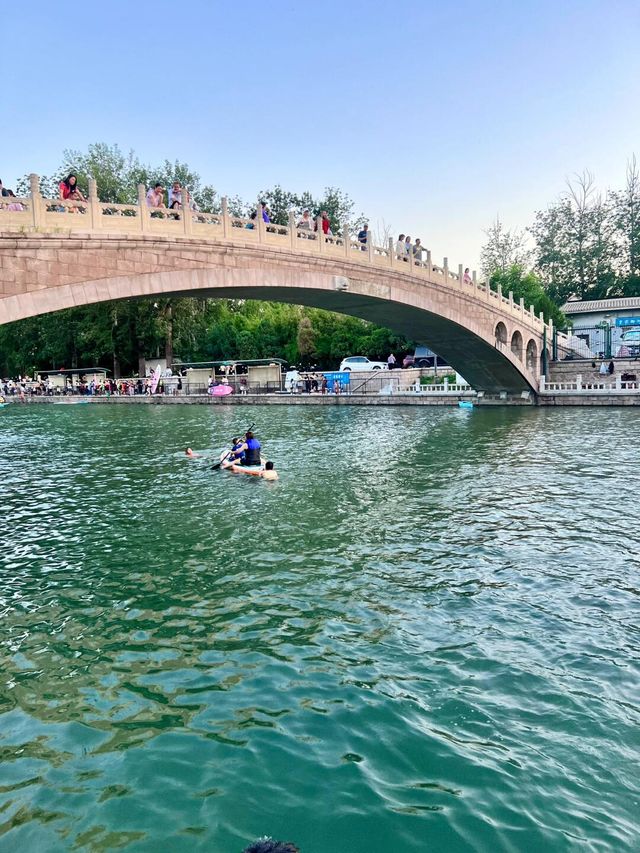 頤和園划槳板記：水上的夏日清涼