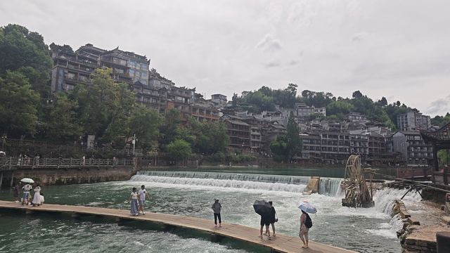 來鳳凰古城你就咁玩，詳細嘅旅遊避雷版