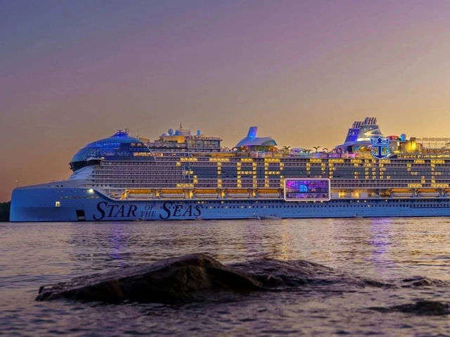 🚢 海洋星際號正式駛離造船廠，向深藍世界啟航！