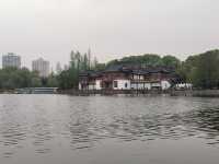 雞鳴寺嘅香火同櫻花