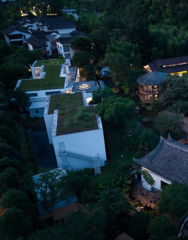 三清山神仙民宿｜深秋可闖入24°C的溪畔避暑天堂