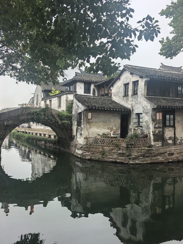 總要去趟周莊古鎮吧，看看課本裡的江南