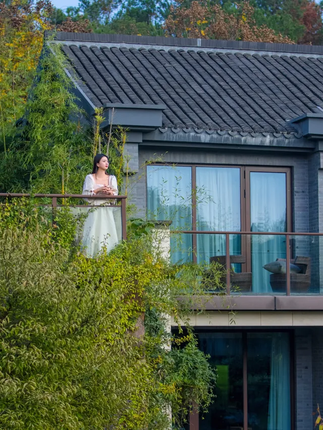 半島慢居｜湖景與微醺的愜意時光