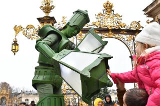 感覺來到了玩具總動員的世界-法國小城