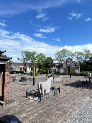 Don’t fly to Kyoto! Reach a hidden ancient-style wonder in Chongqing in 0.5h and shoot stunning free Chinese-style photos
