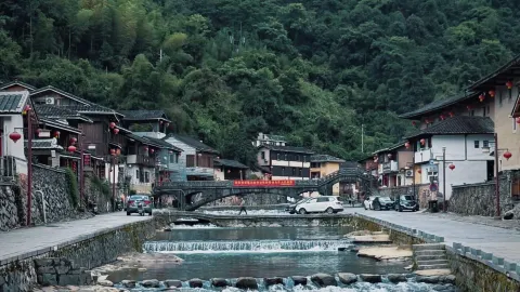 Hướng dẫn viên du lịch Hakka Tulou — traveler post in Long Nham