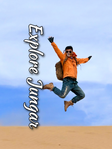 Visit Jungar in the golden autumn for desert surfing and flower viewing in the rice paddies—it's so much fun!
