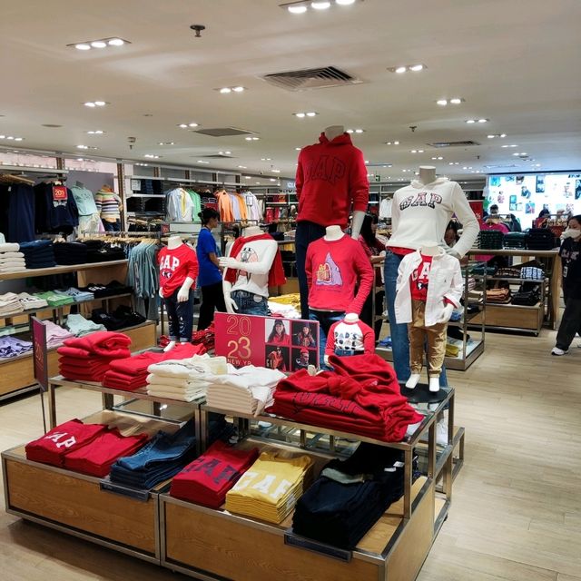 Luxury Shopping Mall in Hanoi