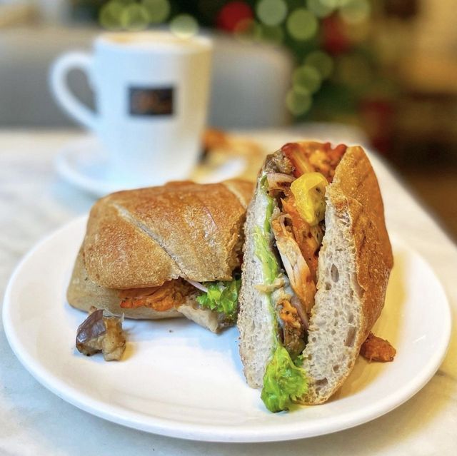 利東街輕食三文治店