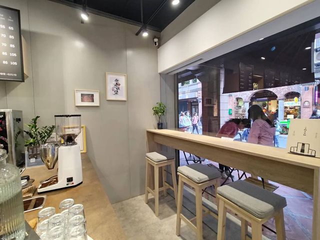桃園大溪老街咖啡廳_薄明光線咖啡