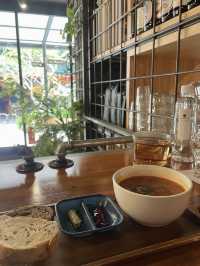 Schumann's Bistro No. 6 舒曼六號餐館