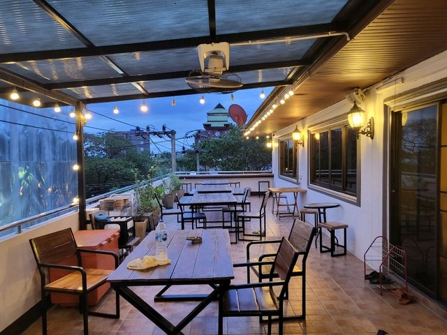 OYO Le Light House & Hostel 